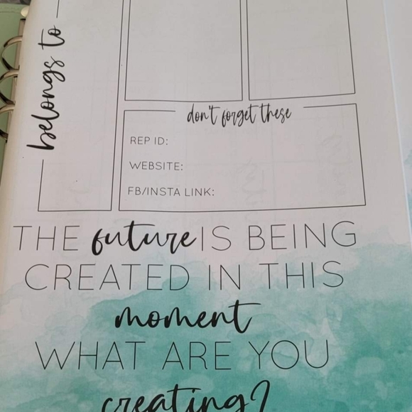 ZYIA Planner. NEW - Picture 5 of 8